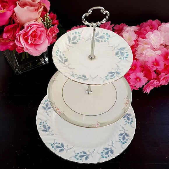 Handmade 3 Tier Cake Stand Wedding Tea Party Dessert Serving Tray Christmas Gift - Picture 1 of 10